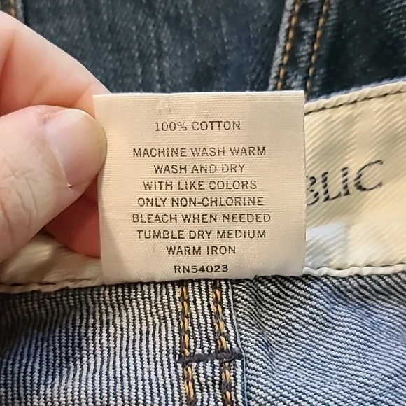 Banana Republic Premium Denim Cropped Cuffed Jeans - Picture 7 of 7